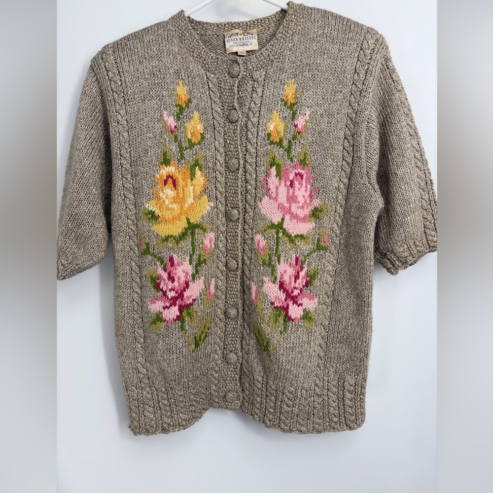 Susan Bristol Cardigan Size M Floral Cottage Core Made In Hong Kong Vintage - Picture 1 of 5